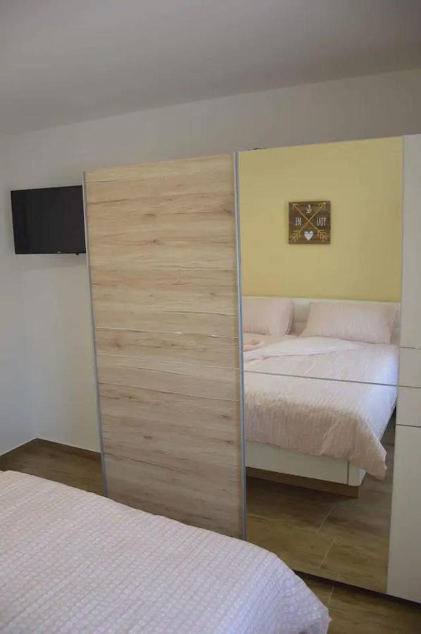 Old Town Apartment Popovic Vrsar Kültér fotó